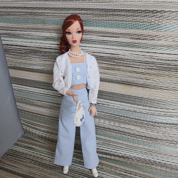 1/6 fashion doll outfit complete with shoes and accessories - Picture 2 of 7